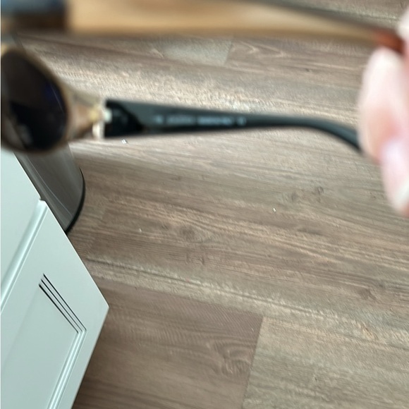 GUCI women’s sunglasses - Picture 4 of 5